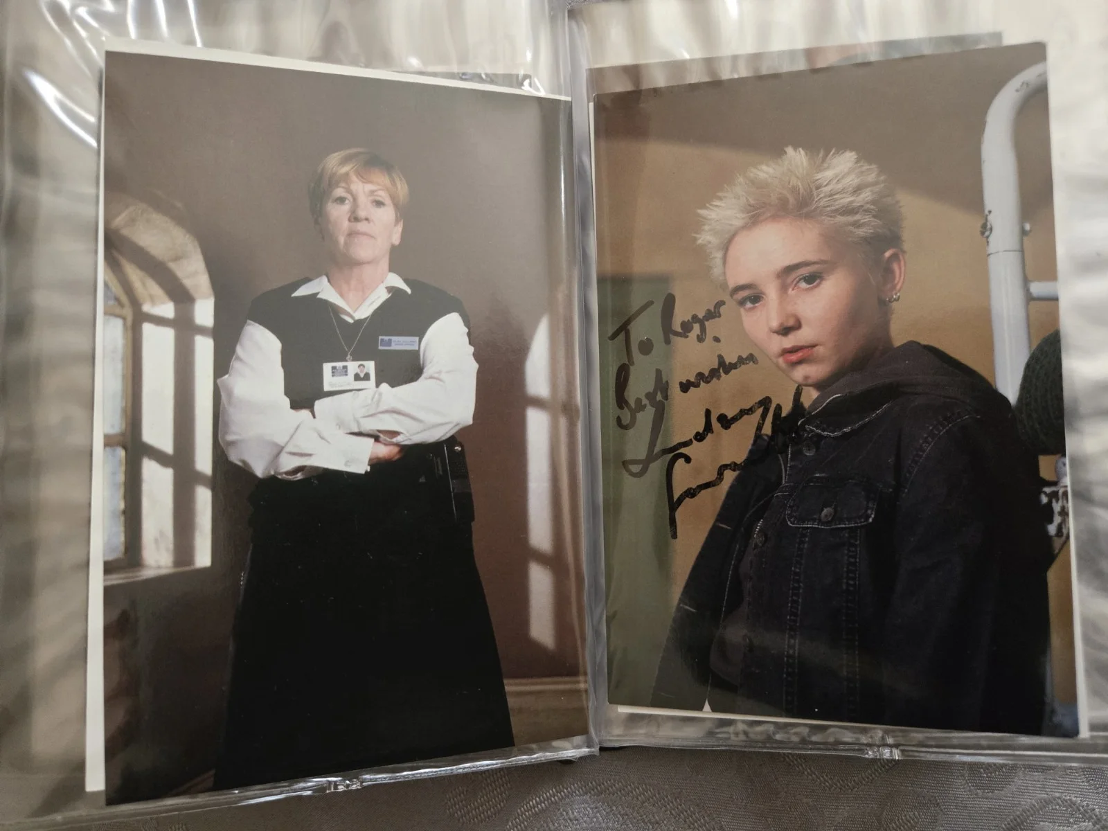 Cast Members — Bad Girls TV Cast Signed Autograph Photo Collection Album ITV Prison Drama, изображение 5