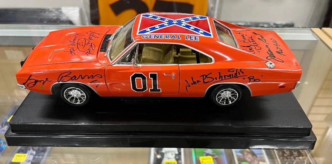 JOHN SCHNEIDER, TOM WOPAT, JAMES BEST, CATHERINE B — John Schneider Catherine Bach Tom Wopat James Best Cast Signed General Lee 1:18