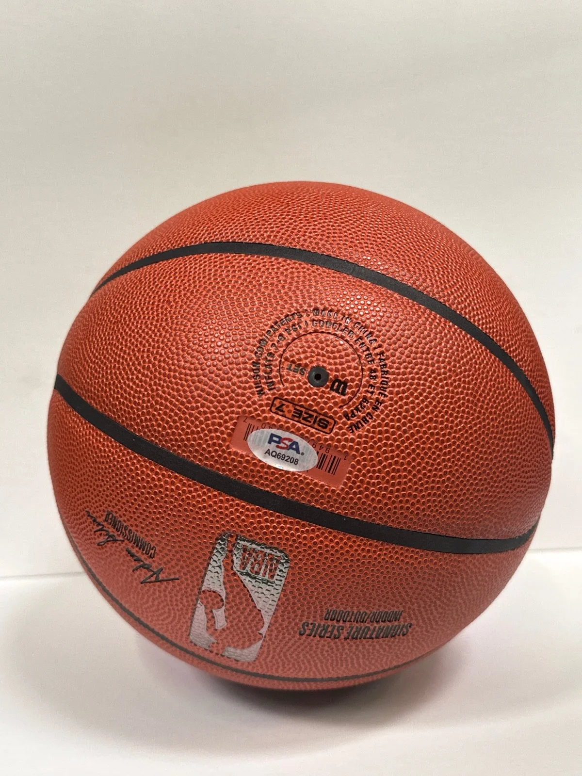 Ice Cube — Ice Cube Signed Full Size Wilson Basketball Big 3 PSA AQ69208, изображение 2