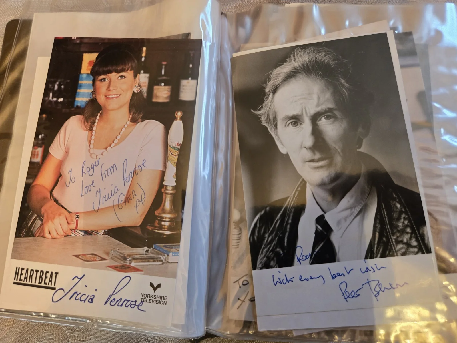 Cast Members — Vintage Heartbeat TV Cast Signed Autograph Photo Bundle Yorkshire TV Memorabilia, изображение 4