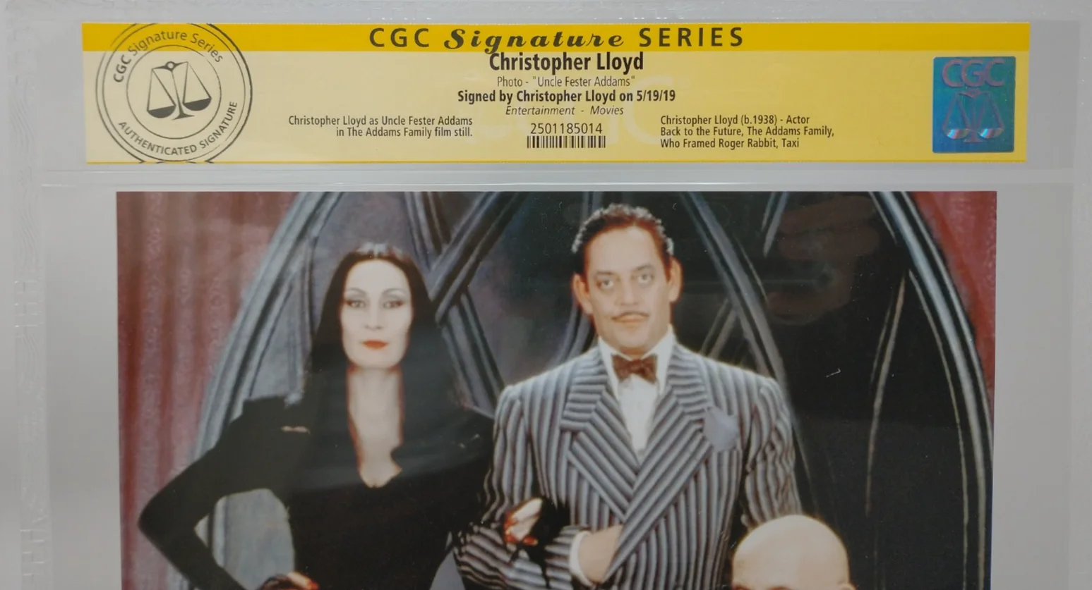Christopher Lloyd — Christopher Lloyd Adams Family Photo Signed print 2019 CGC Signature Series, изображение 3