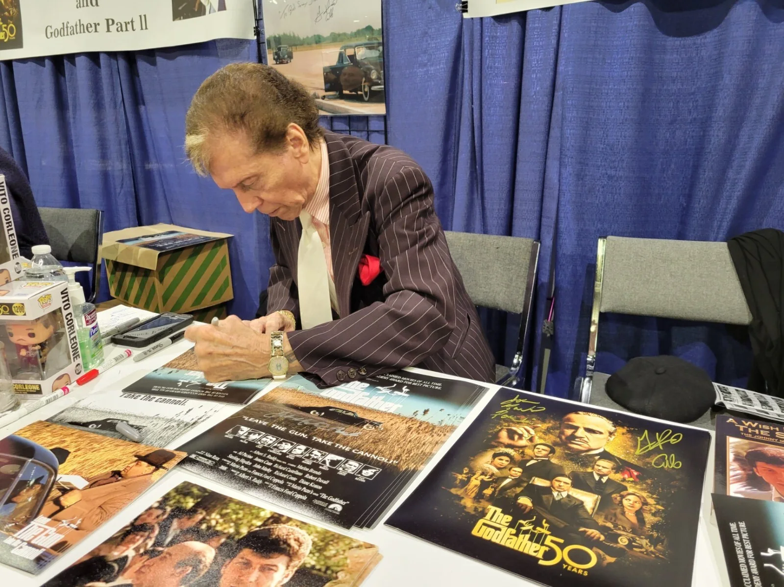 John Martinio — John Martino Paulie Gatto signed 8x10 Godfather Leave the gun take the cannoli's, изображение 2