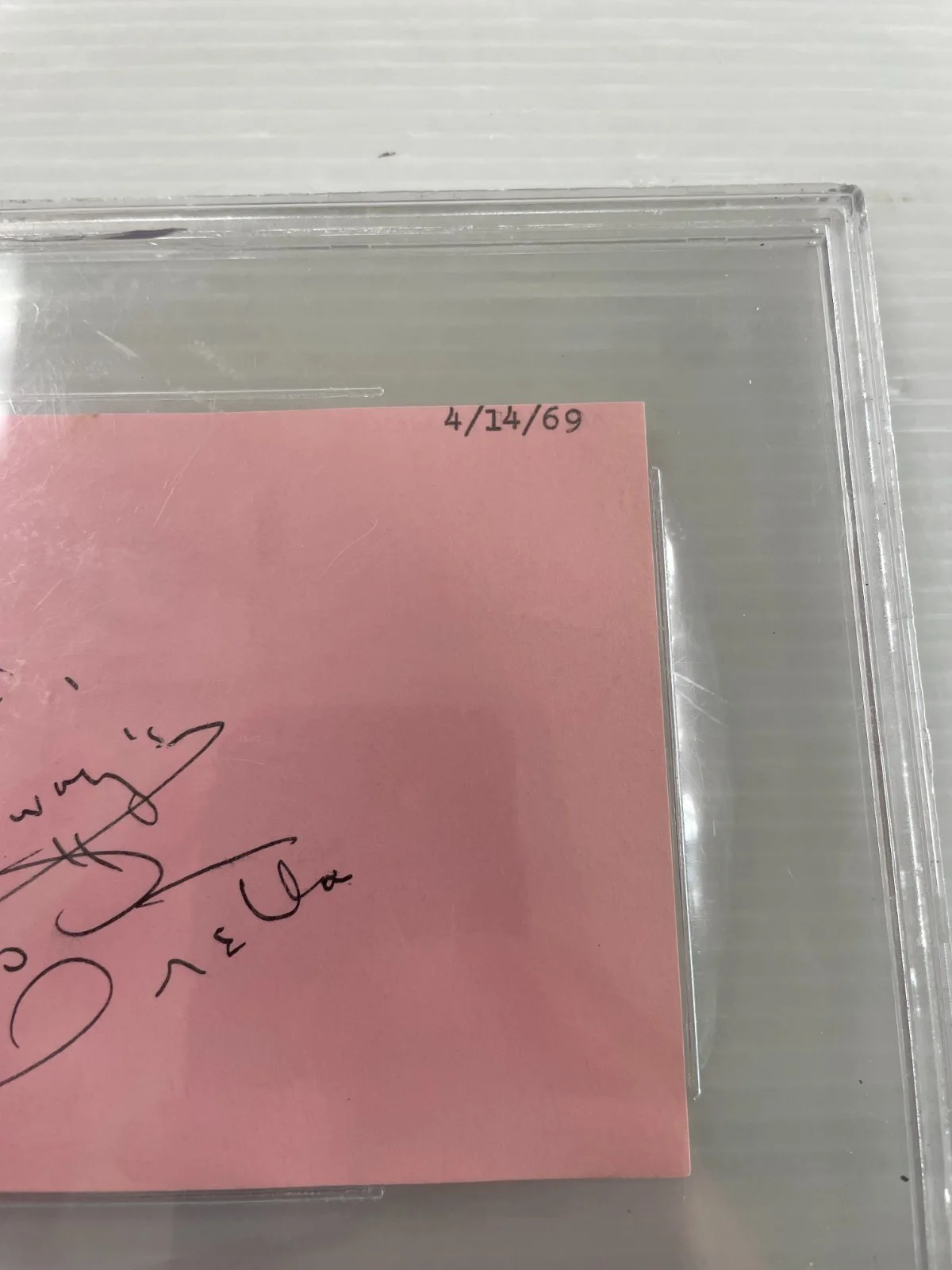 ARETHA FRANKLIN — !WOW! BECKETT ARETHA FRANKLIN SIGNED POST CARD DATED 4/14/69, image 4