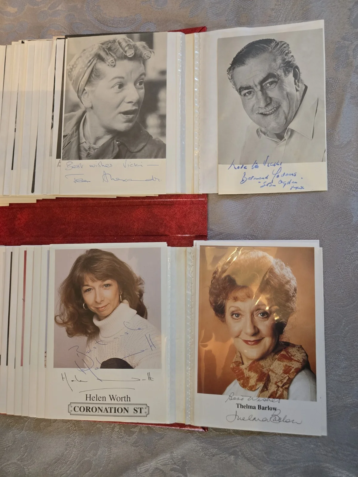 Cast Members — Coronation Street Cast Signed Autograph Photo Album Collection TV Huge Lot, изображение 2