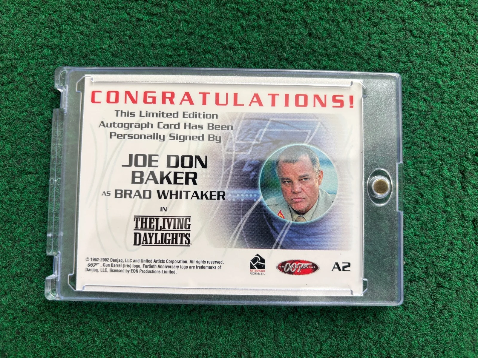From the Estate of Joe Don Baker, Autograph Card The Living Daylights 007, изображение 2