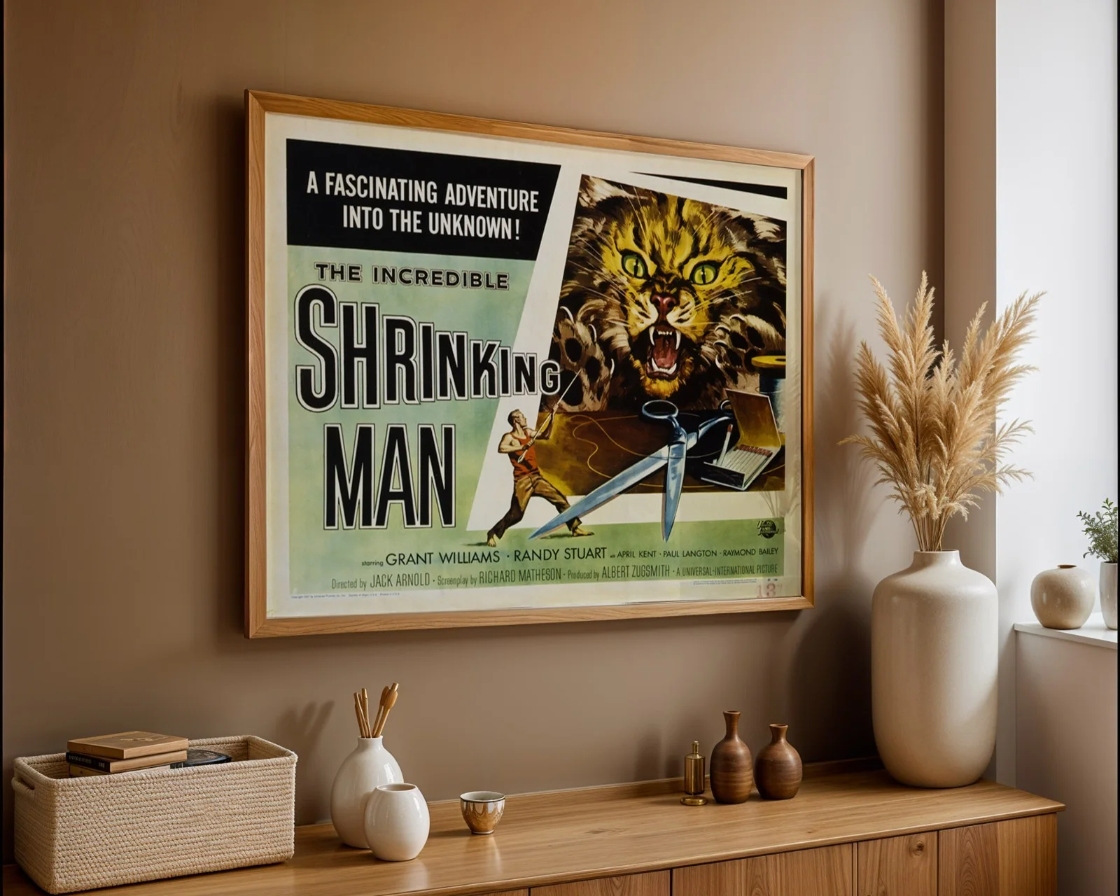 The Incredible Shrinking Man - 1957 Sci-Fi Restored 28" x 22" US Half Sheet, image 3