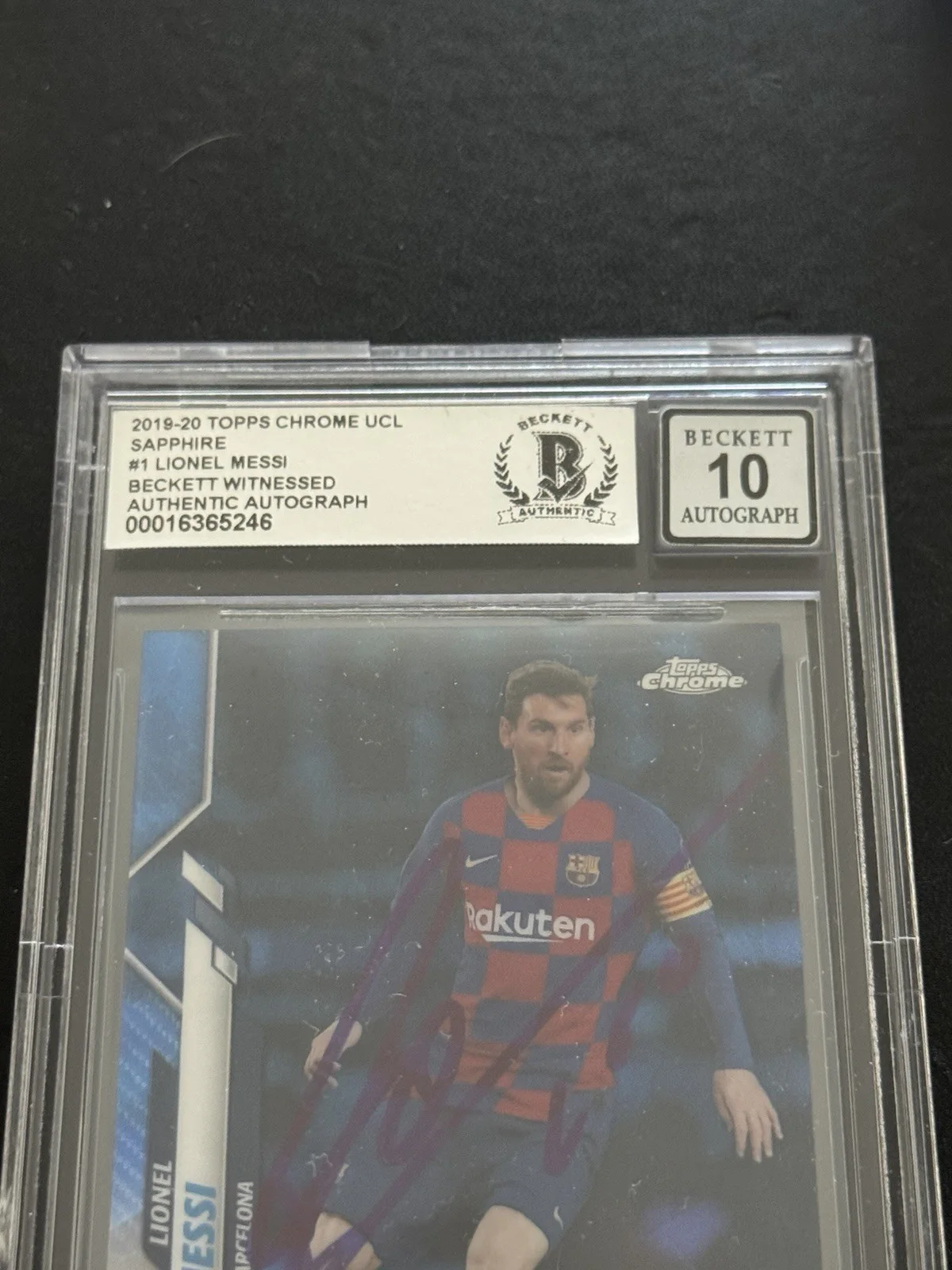 Lionel Messi — LIONEL MESSI SIGNED 2019-20 TOPPS CHROME UCL SAPPHIRE #1 BECKETT BGS AUTO 10, изображение 2