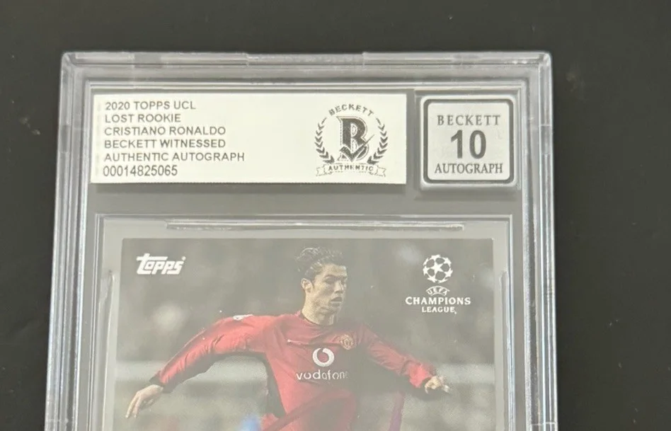 Cristiano Ronaldo — CRISTIANO RONALDO SIGNED 2020 TOPPS UCL LOST ROOKIE BECKETT BGS AUTO 10, image 2