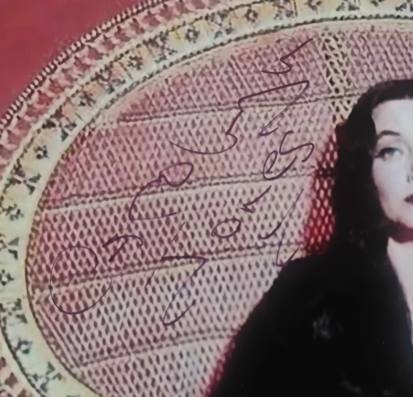 Carolyn Jones Hand Signed 8x10 Photo COA The Addams Family NO US TARIFFS, изображение 3