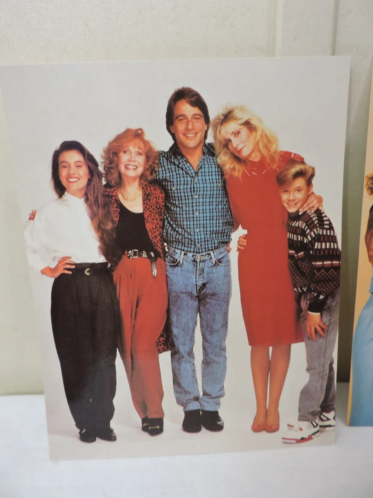 2 Who's The Boss Cast Autographed Photo No COA Tony Danza, Judith Light, etc, image 2