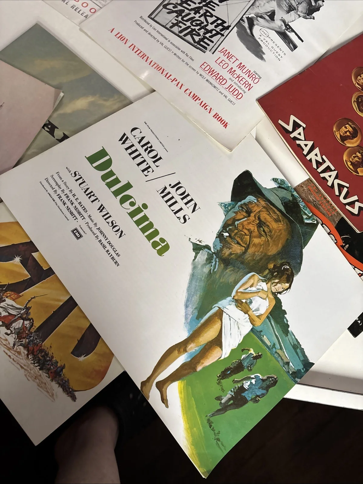VINTAGE MOVIE PROGRAMMES - PRESS BOOKS - VGC - BUNDLE X15 - MOVIE MEMORABILIA, image 5