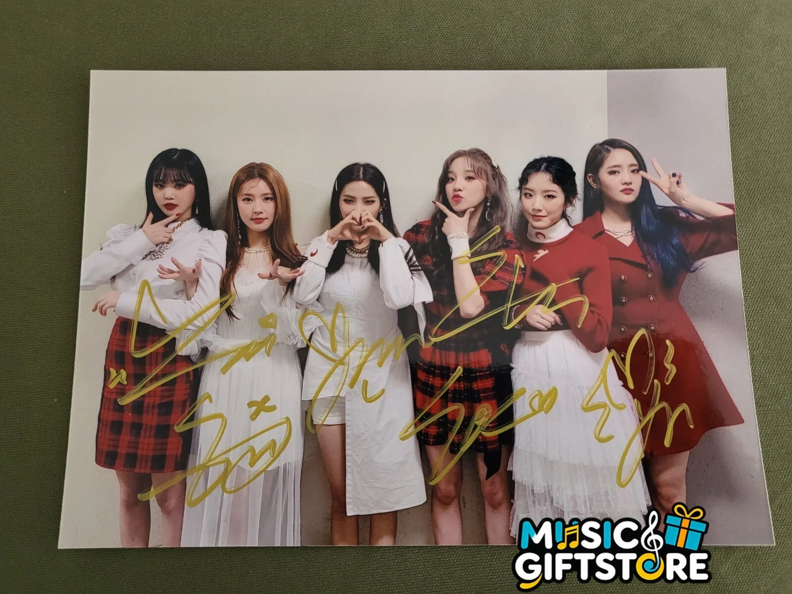 (G)I-DLE GIDLE Group Photo K-POP Collection K-POP Autographed Signed 2021 #MUGS, изображение 3