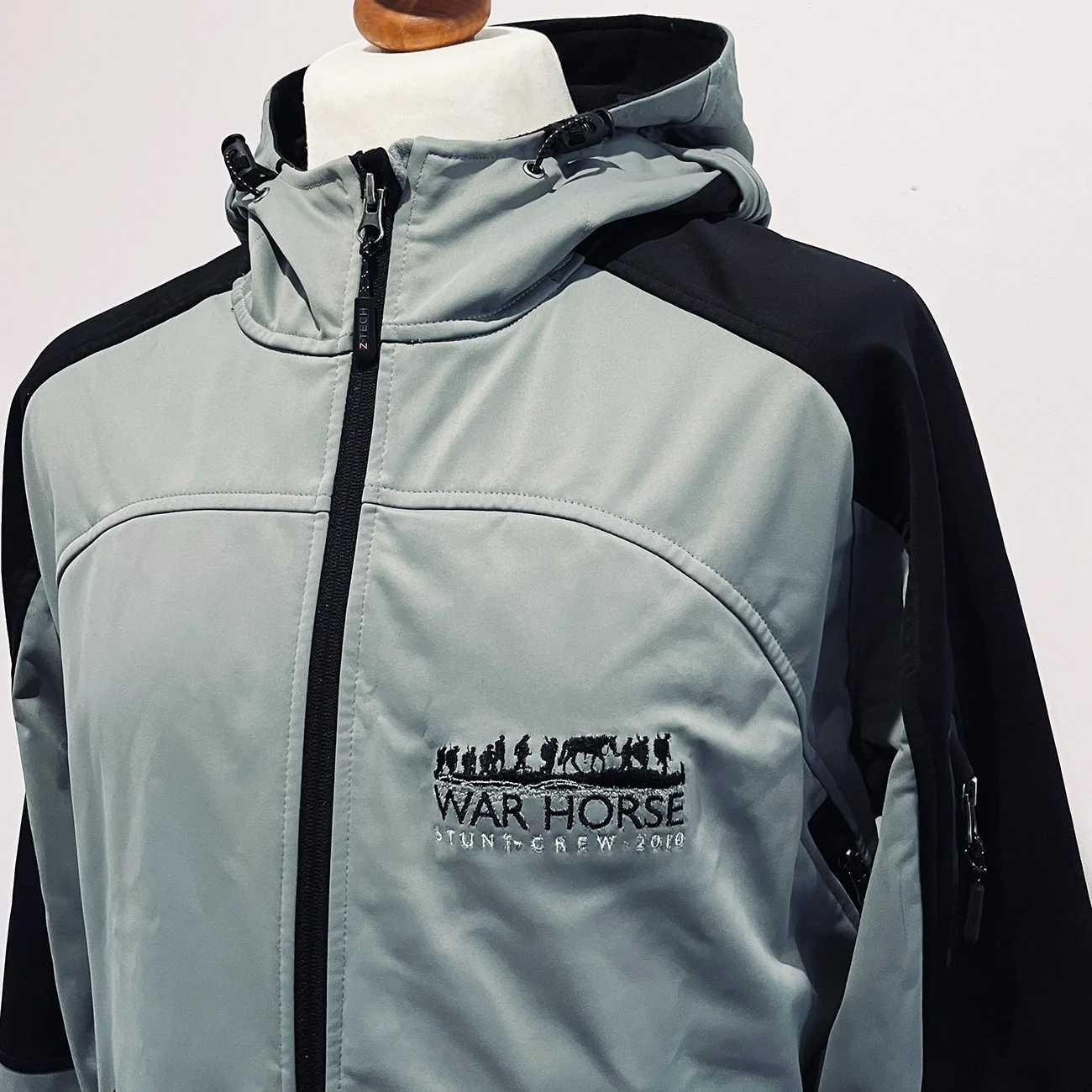 WAR HORSE Cast & Crew Jacket Coat Movie Stunts Film Production Gift AllStunts L, изображение 3