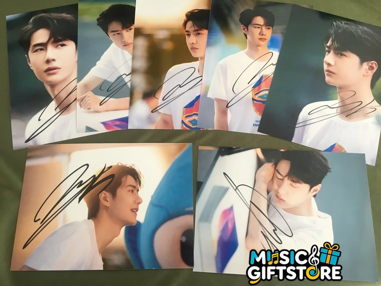 WANG YIBO YI BO PHOTO CARD PICTURE HANG ZHOU GAMES SIGNED AUTOGRAPHED 2023C #MUG, изображение 2