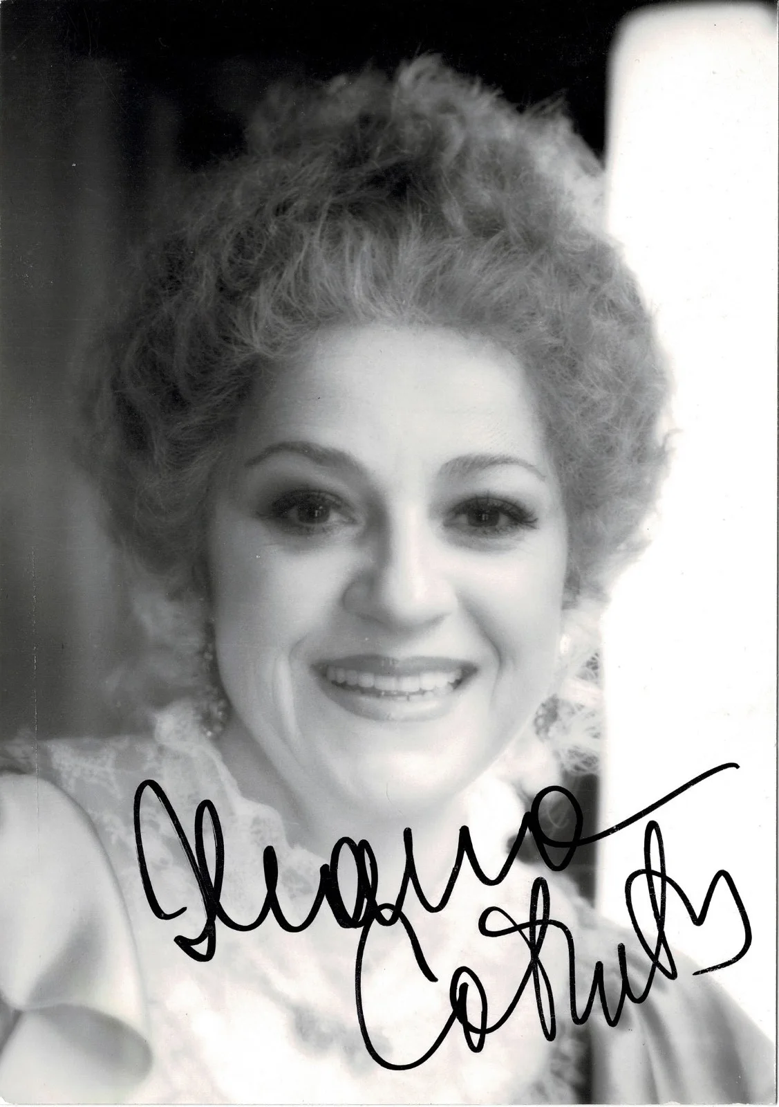 Lot 2 Autographs Ileana Cotrubas Signed Vintage Photos Romanian Soprano CoA, image 3