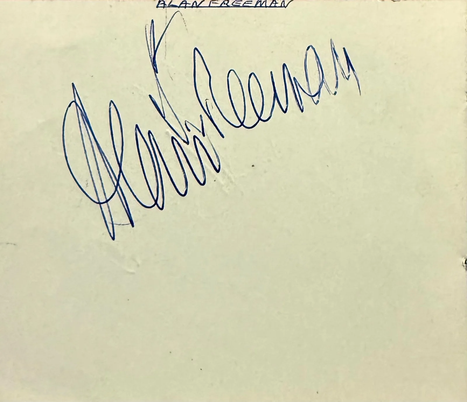14 total — AUTOGRAPH LOT (1 4) BRITISH Footballer Cricketers Singers Signed 3x4 ALBUM PAGES, изображение 3