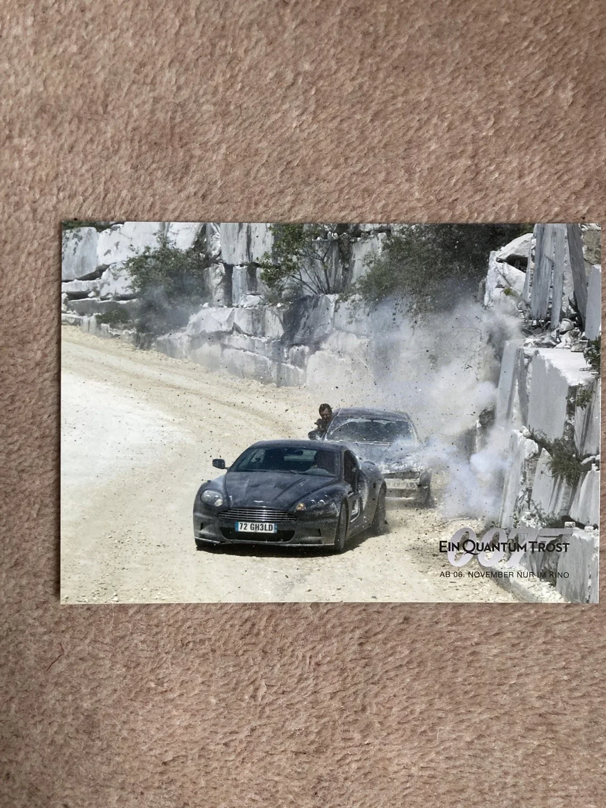 JAMES BOND 007 Daniel Craig Quantum of Solace Set of 9 German Postcards, image 3