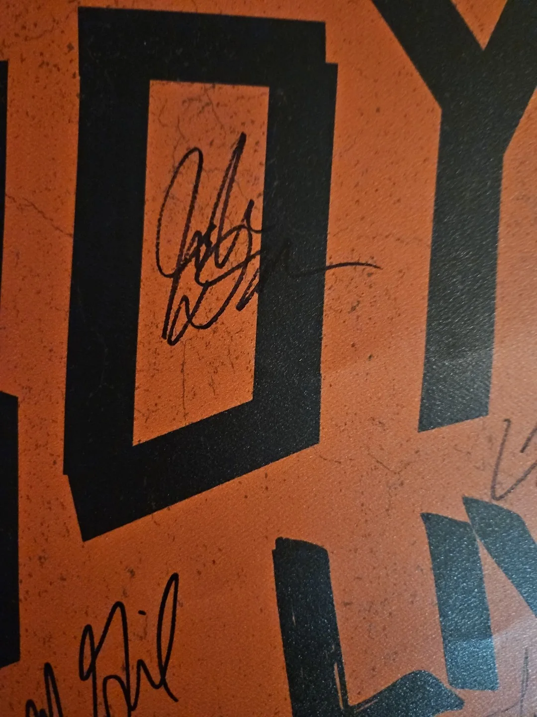 cast members — The Lost Boys Broadway 2026 Musical signed Poster - 8 Signatures - Shoshana Bean, изображение 5
