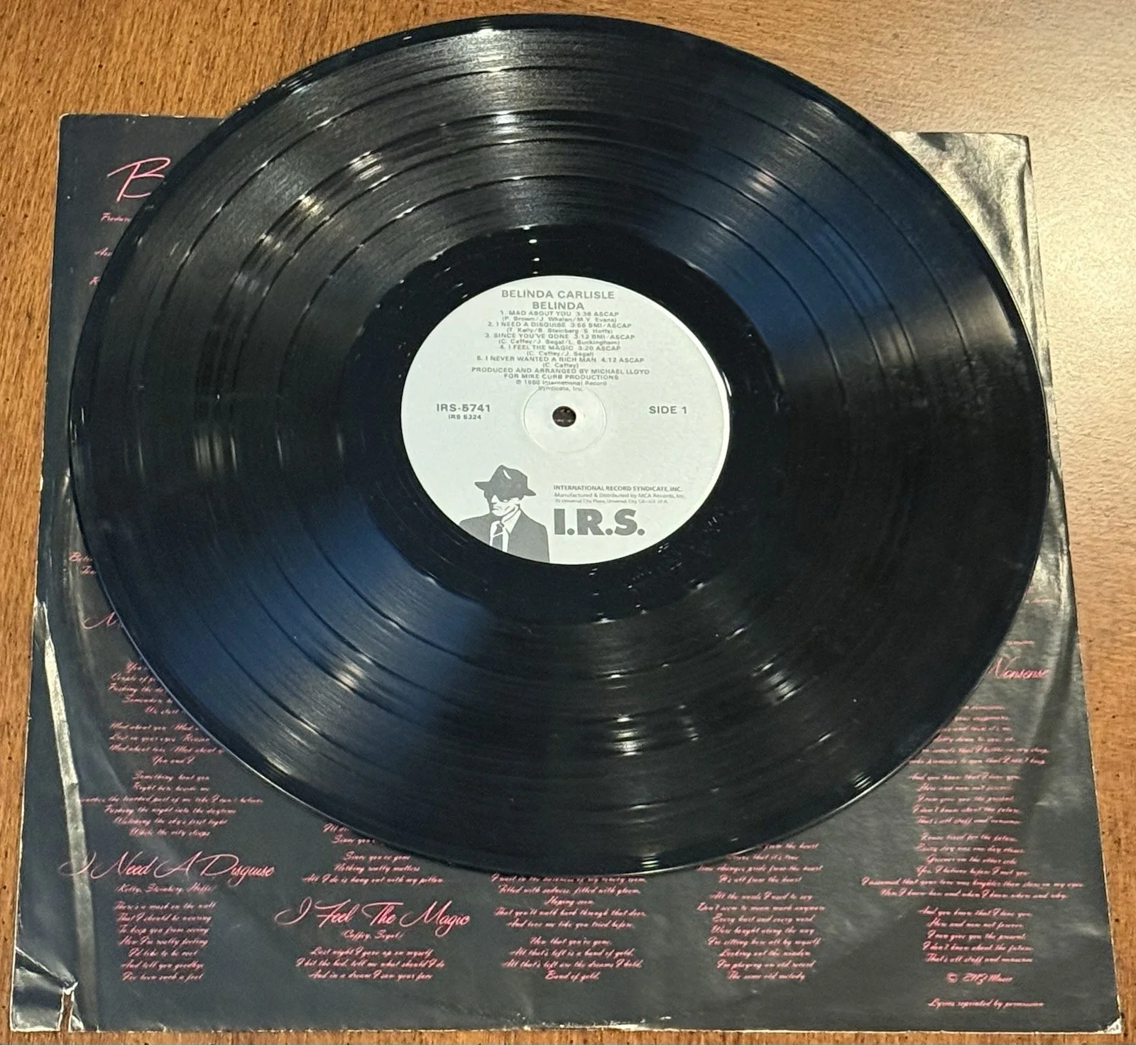 Belinda Carlisle Signed Belinda Vinyl Album LP PSA Authentic Autograph, изображение 5