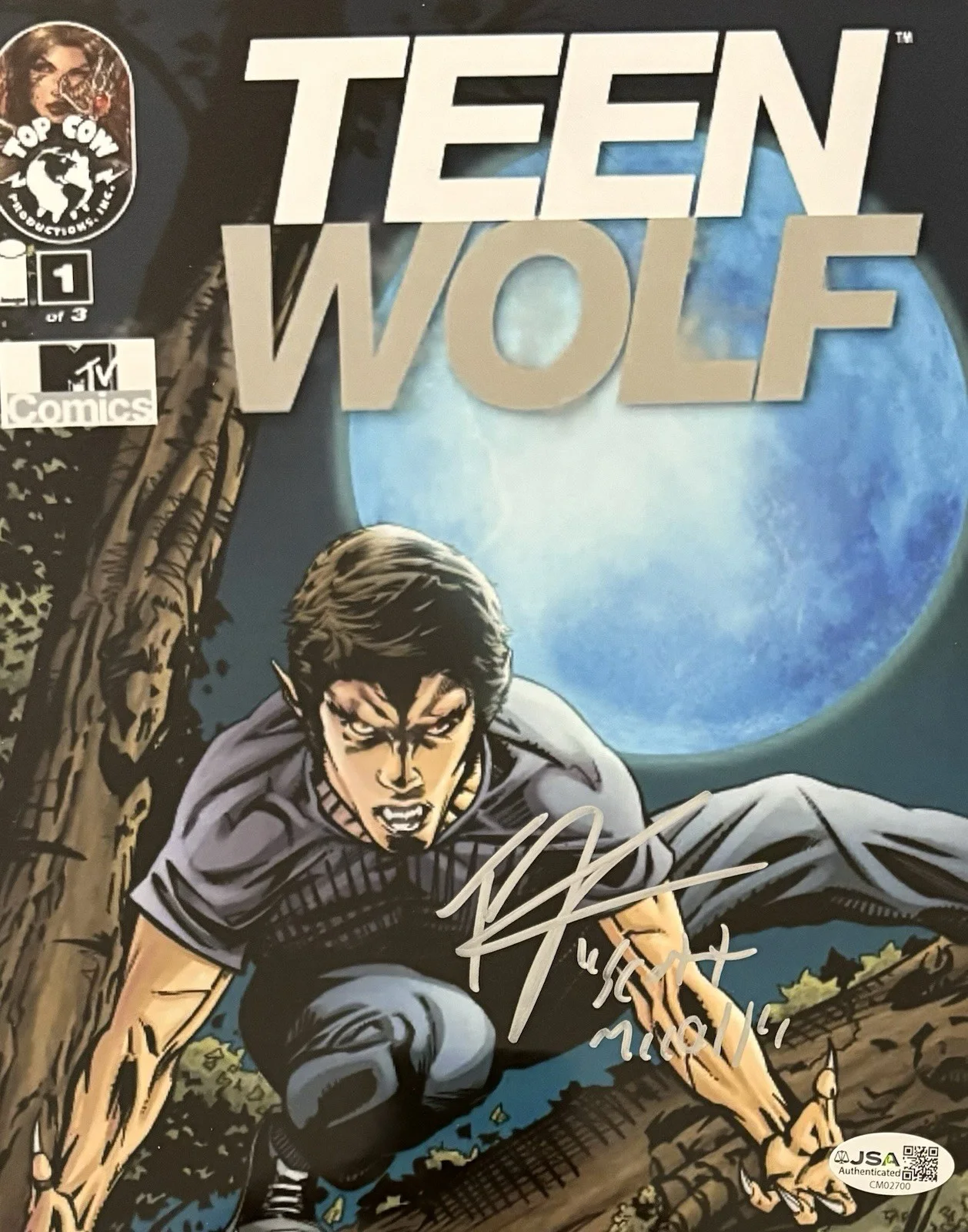 Tyler Posey — Tyler Posey (Teen Wolf) Signed 8x10 Photo “Scott McCall” JSA COA CM02700
