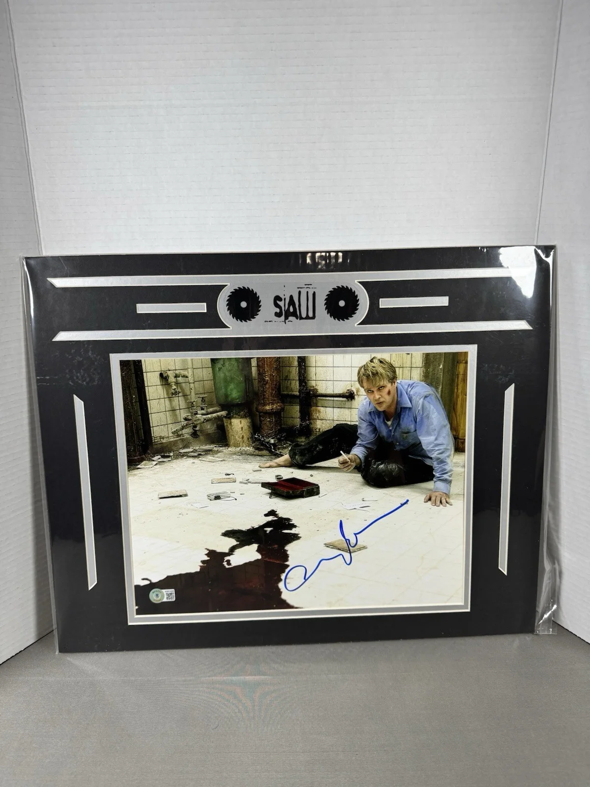 Cary Elwes — Cary Elwes Saw Autographed Signed 11x14 Photo With Custom Matting 16x20 Beckett