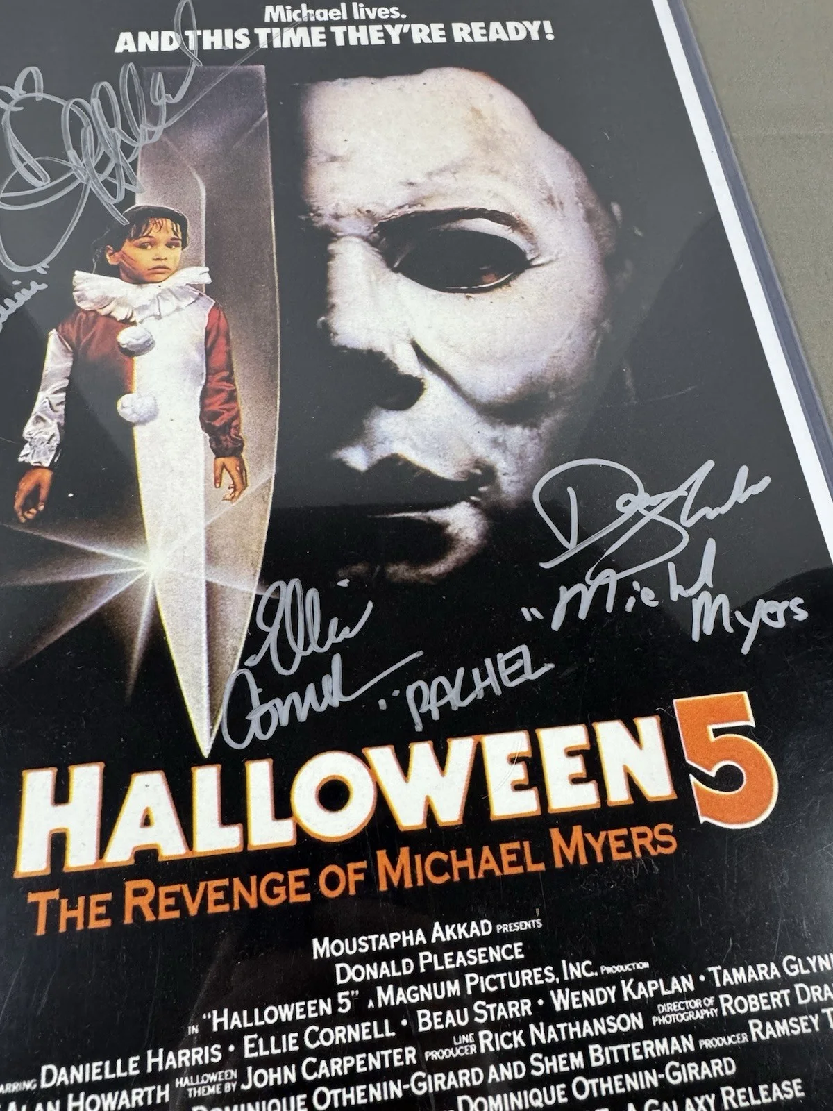 Don Shanks, Elle Cornell, Danielle Harris — DANIELLE HARRIS DON SHANKS ELLE CORNELL Signed HALLOWEEN 5 11x17 Poster Beckett, изображение 4