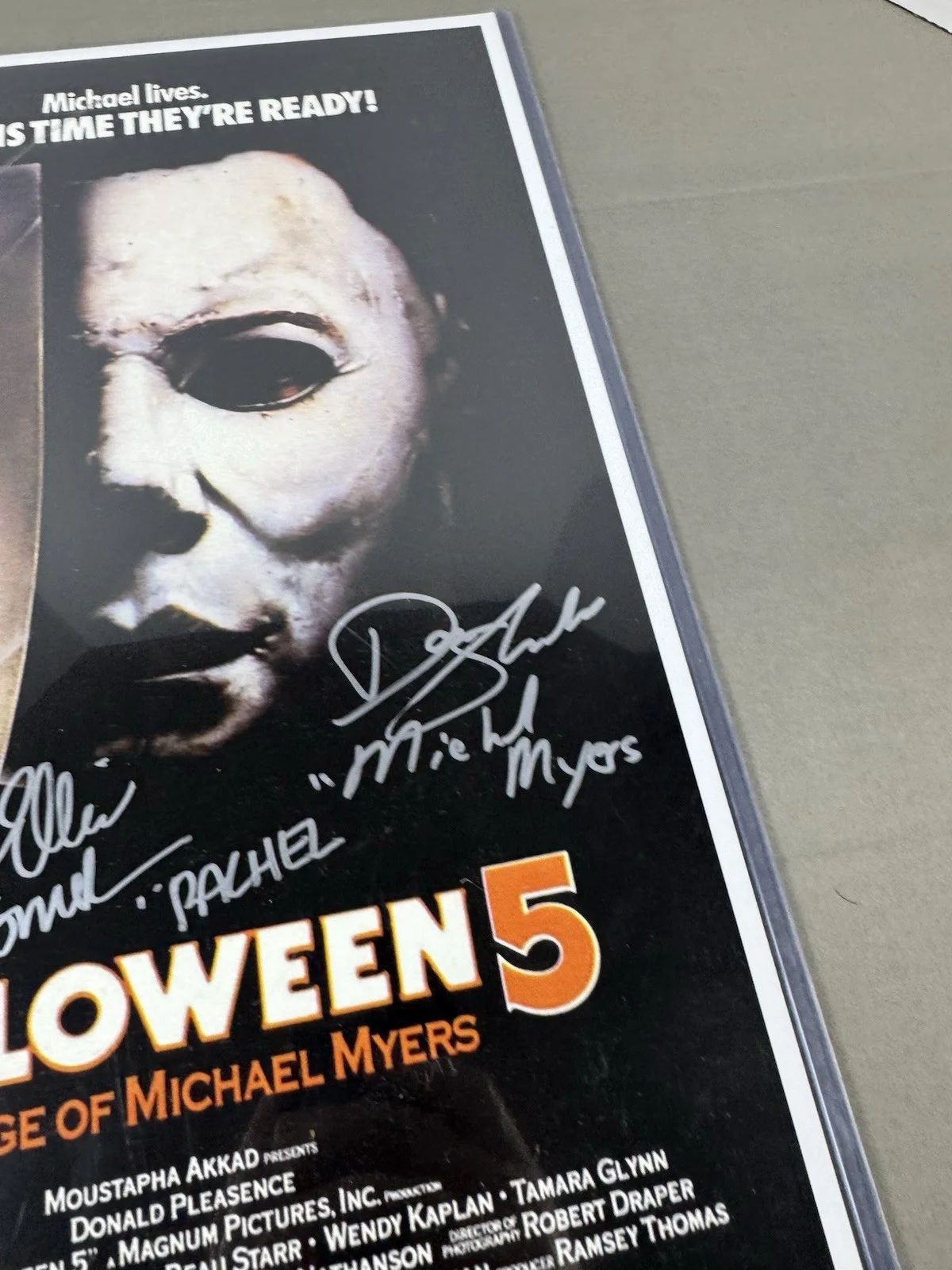 Don Shanks, Elle Cornell, Danielle Harris — DANIELLE HARRIS DON SHANKS ELLE CORNELL Signed HALLOWEEN 5 11x17 Poster Beckett, изображение 5
