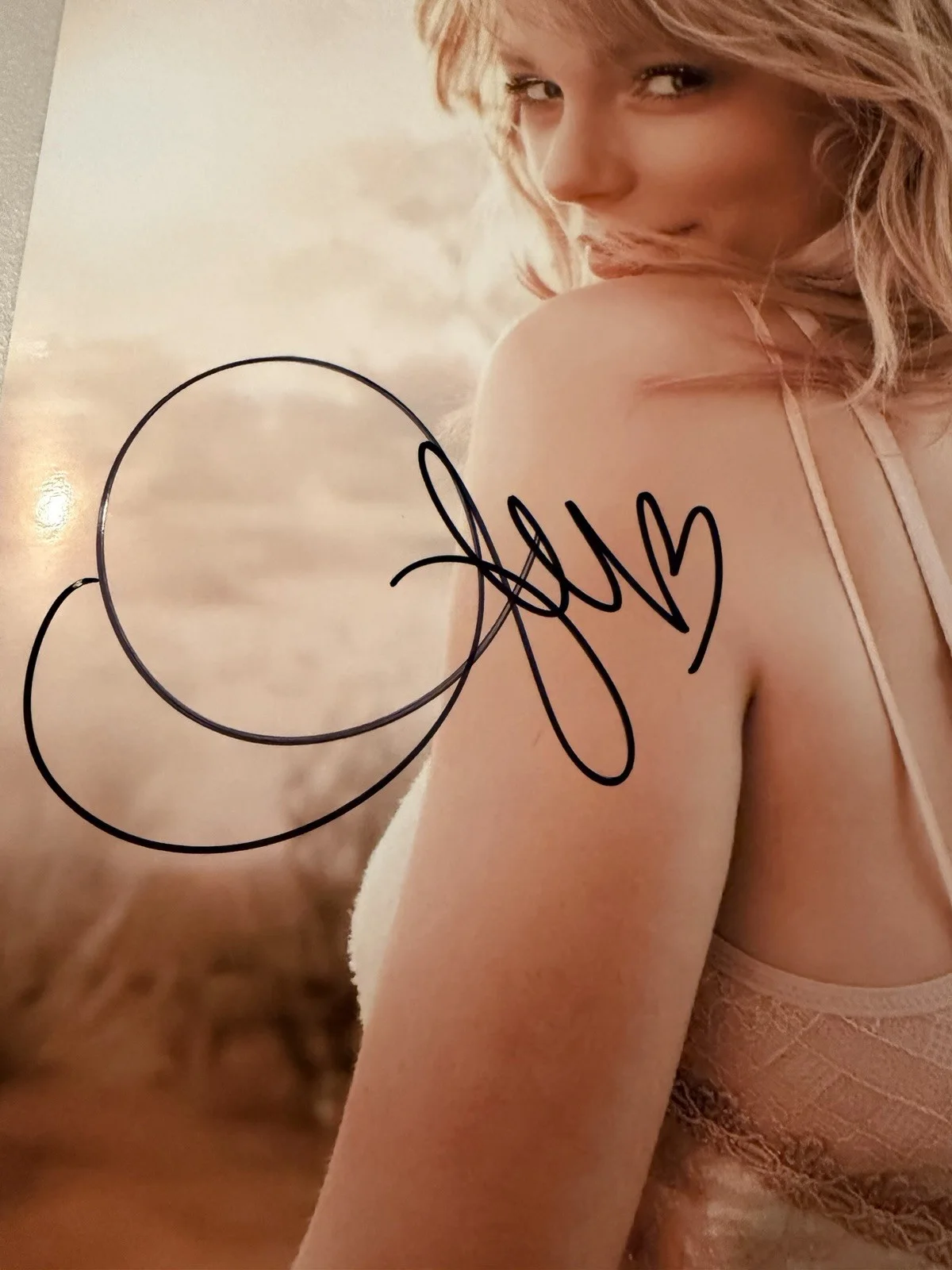 taylor swift hand signed photo Early, Promo Fan Club ,, image 2
