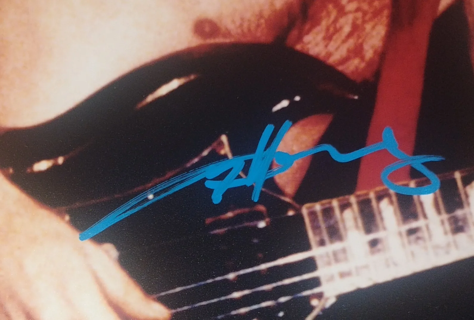 Angus Young Hand Signed 8x10 Photo JSA COA - NO US TARIFFS, image 3