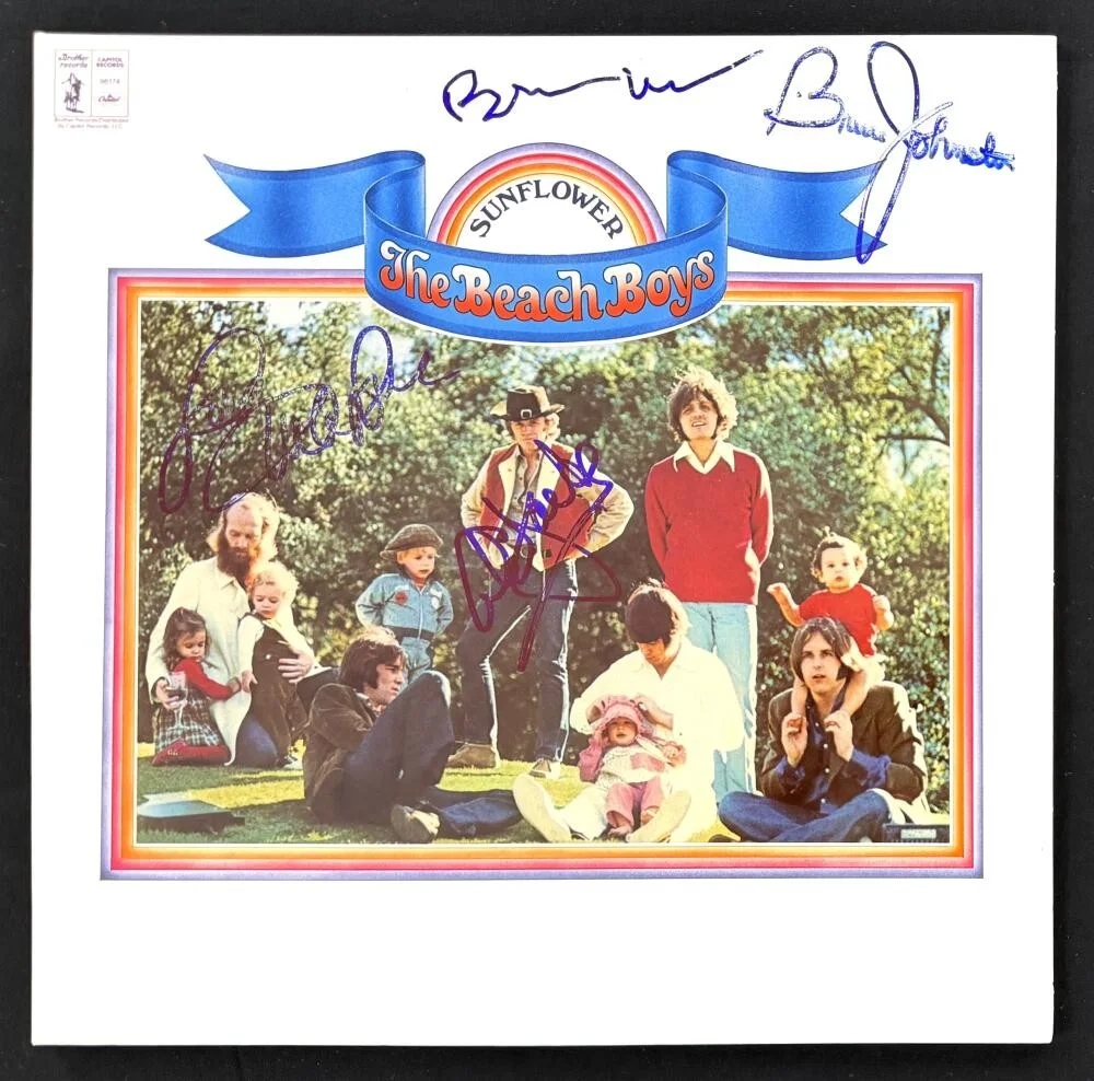 Al Jardine, Bruce Johnston, Mike Love, Brian Wilson — Beach Boys Signed Autograph Sunflower Album Record Brian Wilson +3 - Beckett COA