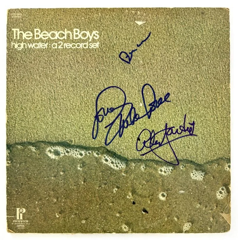 Al Jardine, Mike Love, Brian Wilson — The Beach Boys Signed Autograph Album Record Brian Wilson Mike Al w/ Beckett COA
