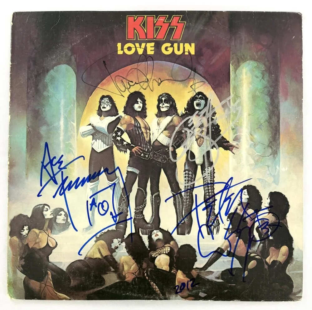 Peter Criss, Ace Frehley, Gene Simmons, Paul Stanley — Kiss Full Band Signed Autograph Album Record Gene Simmons Ace Paul Peter PSA COA