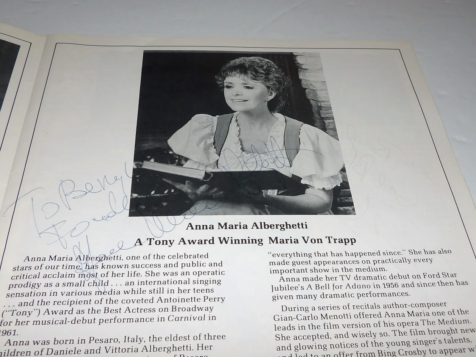 VINTAGE 1985 "THE SOUND OF MUSIC" SIGNED PROGRAM X30+ W/ANNA MARIA ALBERGHETTI, изображение 2