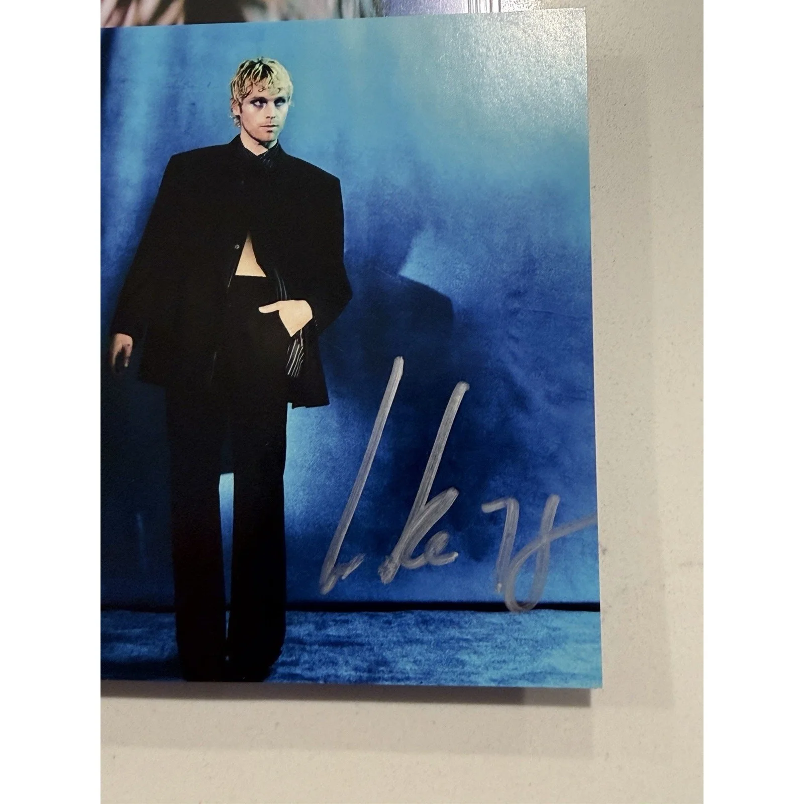 Luke Hemmings SIGNED CD Boy LIMITED EDITION AUTOGRAPHED NEW 5SOS #5, image 3