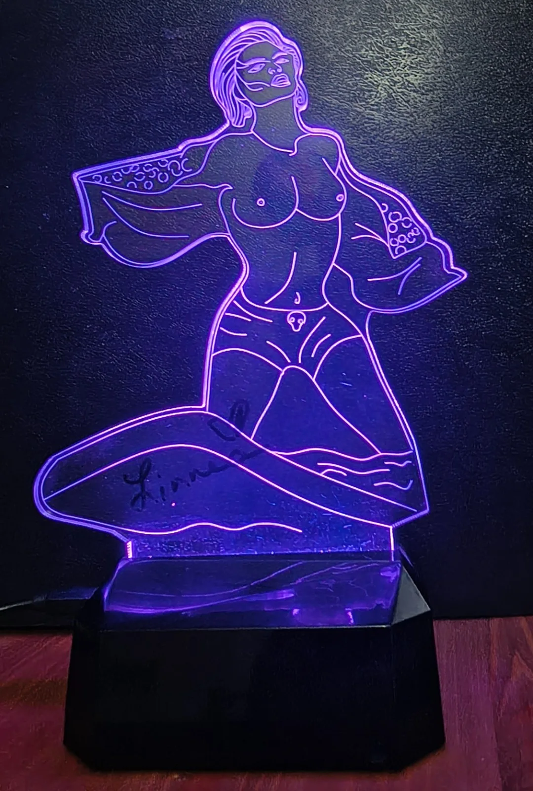 Linnea Quigley — Linnea Quigley Signed Trash (Return Living Dead) Multi Color LED Acrylic Display, image 4
