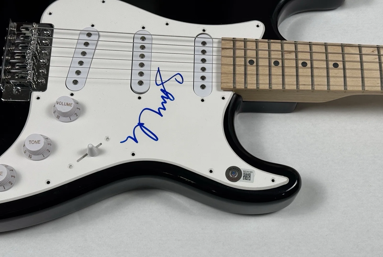 Saweetie Signed Autograph Electric Guitar My Type Rapper Hip Hop Beckett COA, image 3