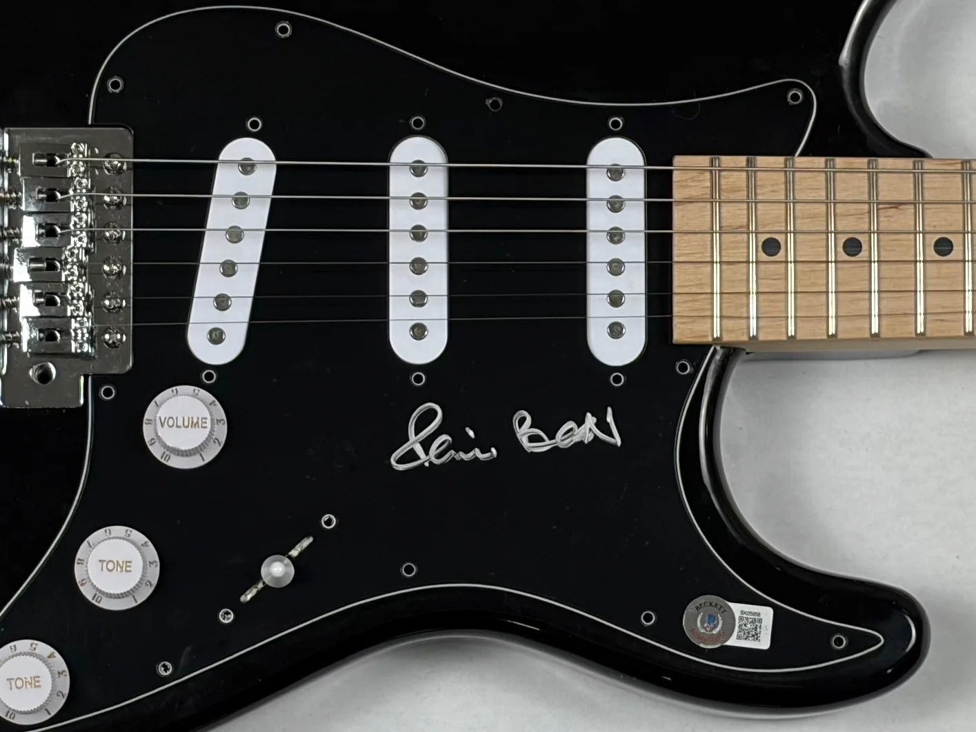 Pete Best The Beatles Signed Autograph Electric Guitar Fifth Beatle Beckett COA, изображение 4