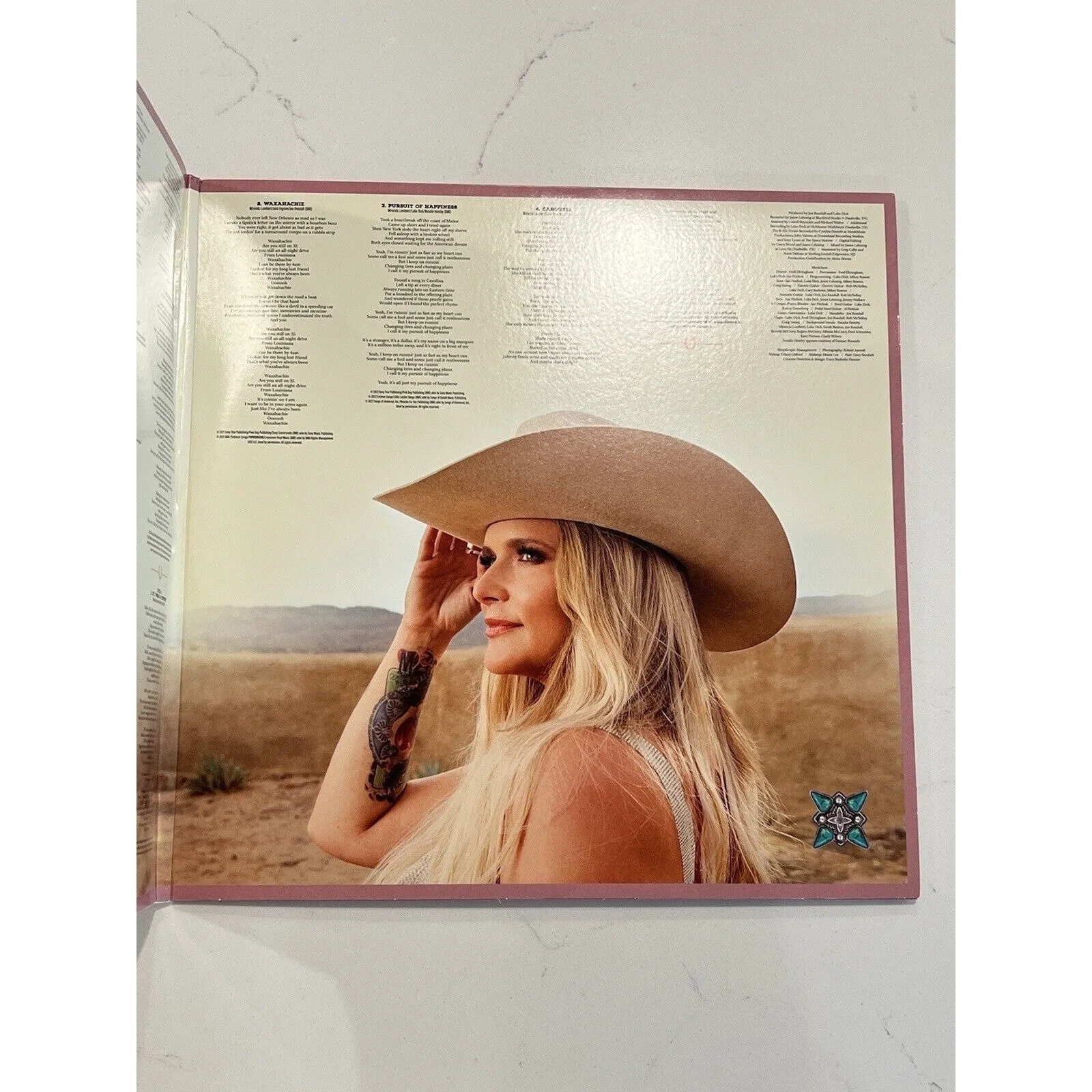 MIRANDA LAMBERT SIGNED PALOMINO VINYL AUTOGRAPHED ✍️, image 3