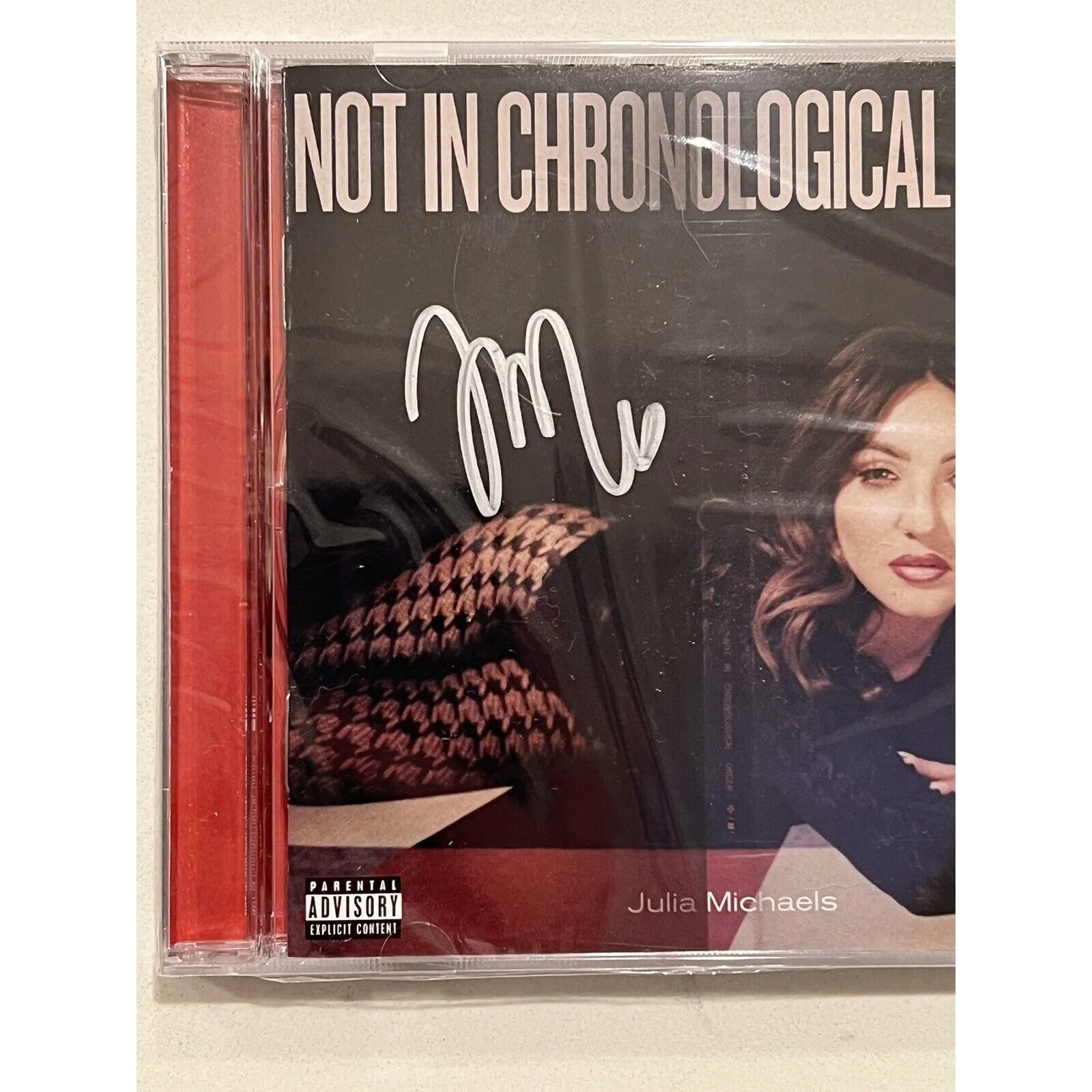 Julia Michaels SIGNED CD Not In Chronological Order NEW! Brand New RARE, изображение 2