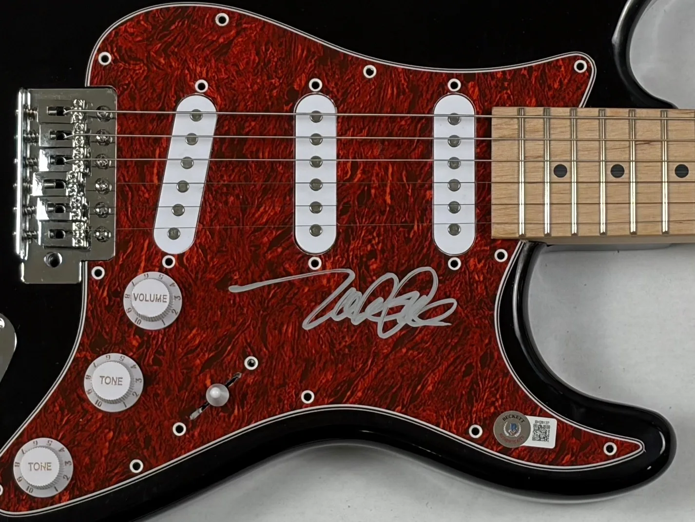 Mike Love The Beach Boys Signed Autograph Electric Guitar Pet Sounds Beckett COA, изображение 4