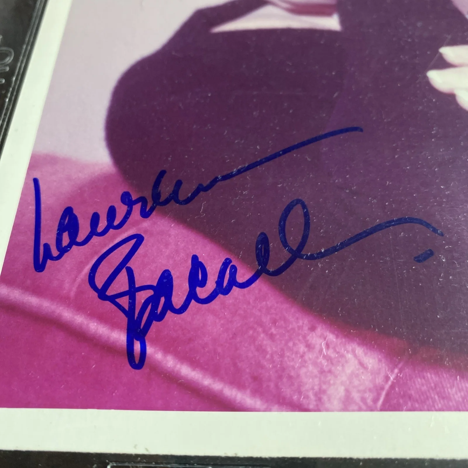 LAUREN BACALL — LAUREN BACALL, Color Autographed 8x10 Photo, изображение 2