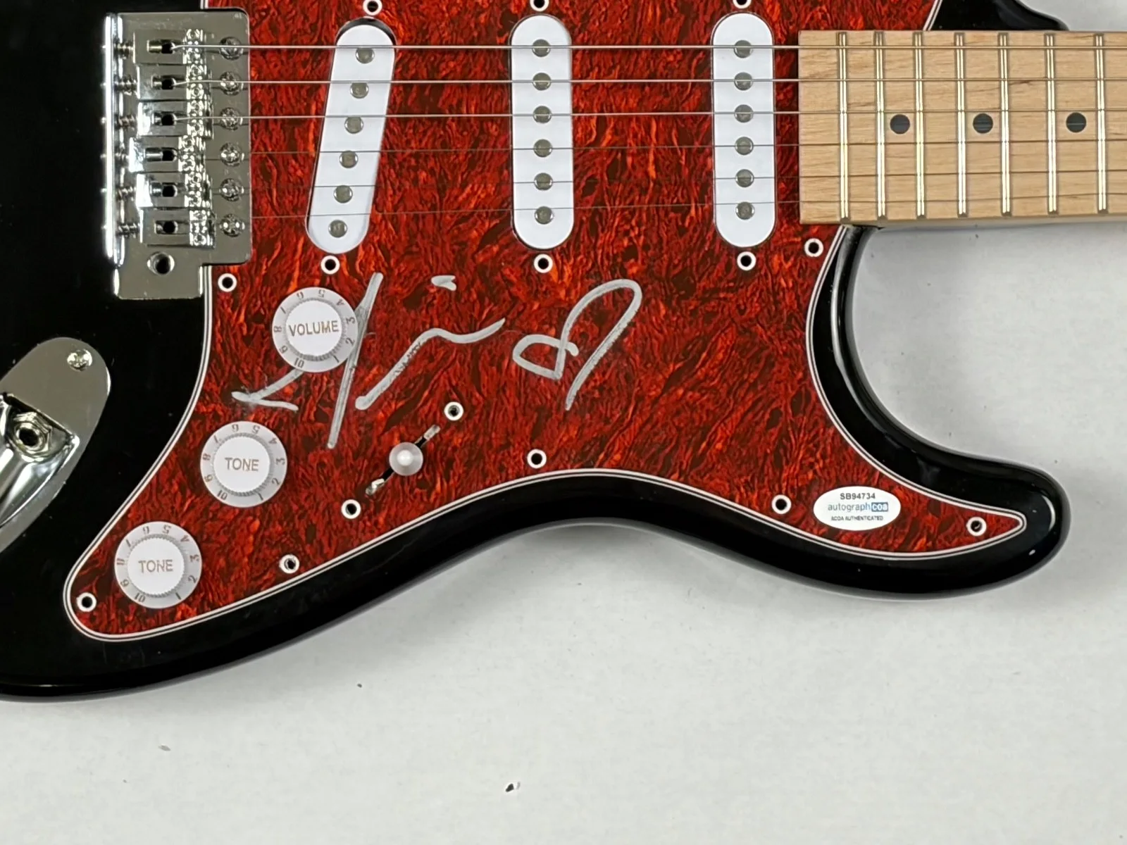 Tinashe Signed Autograph Electric Guitar Pop Singer 2 On Quantum Baby ACOA COA, изображение 5