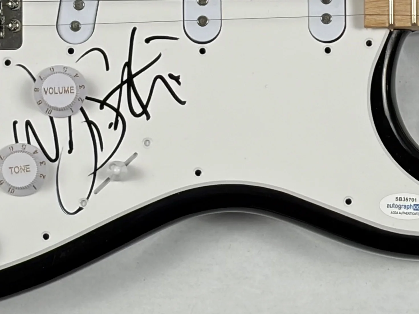 Wes Scantlin Puddle of Mudd Signed Autograph Electric Guitar Band Singer ACOA, изображение 5