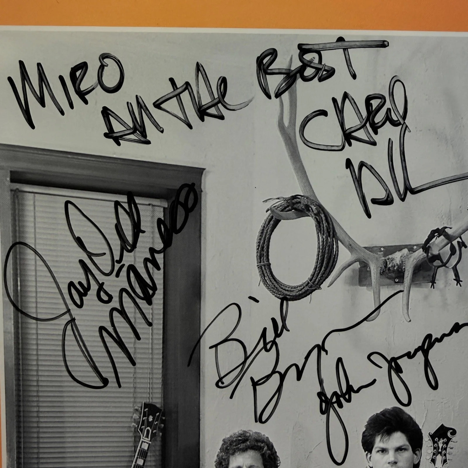 AUTOGRAPHED Desert Rose Band AUTOGRAPHED BY ALL 6 TO MIRO! MCA-5991 VINYL NM, изображение 3