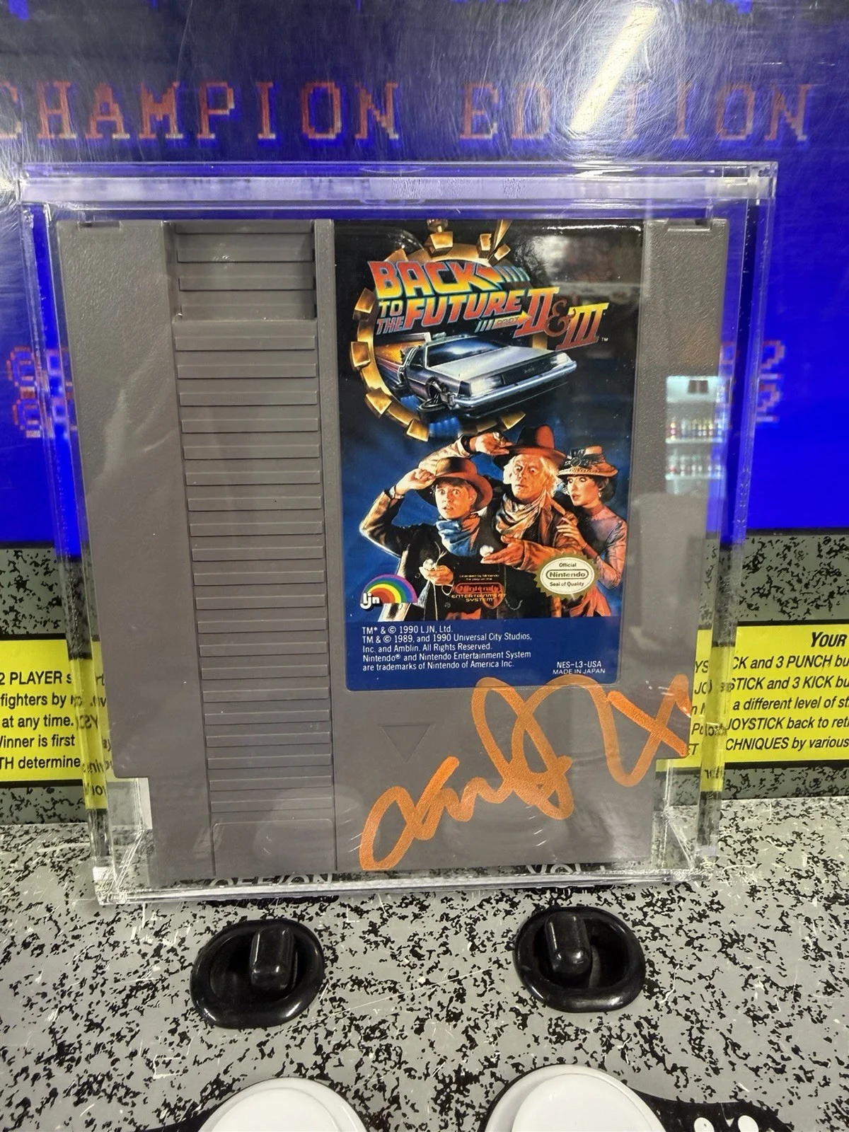 Michael J. Fox — Michael J. Fox Signed Autographed Back to the Future II-III NES Cart JSA Auto, изображение 2