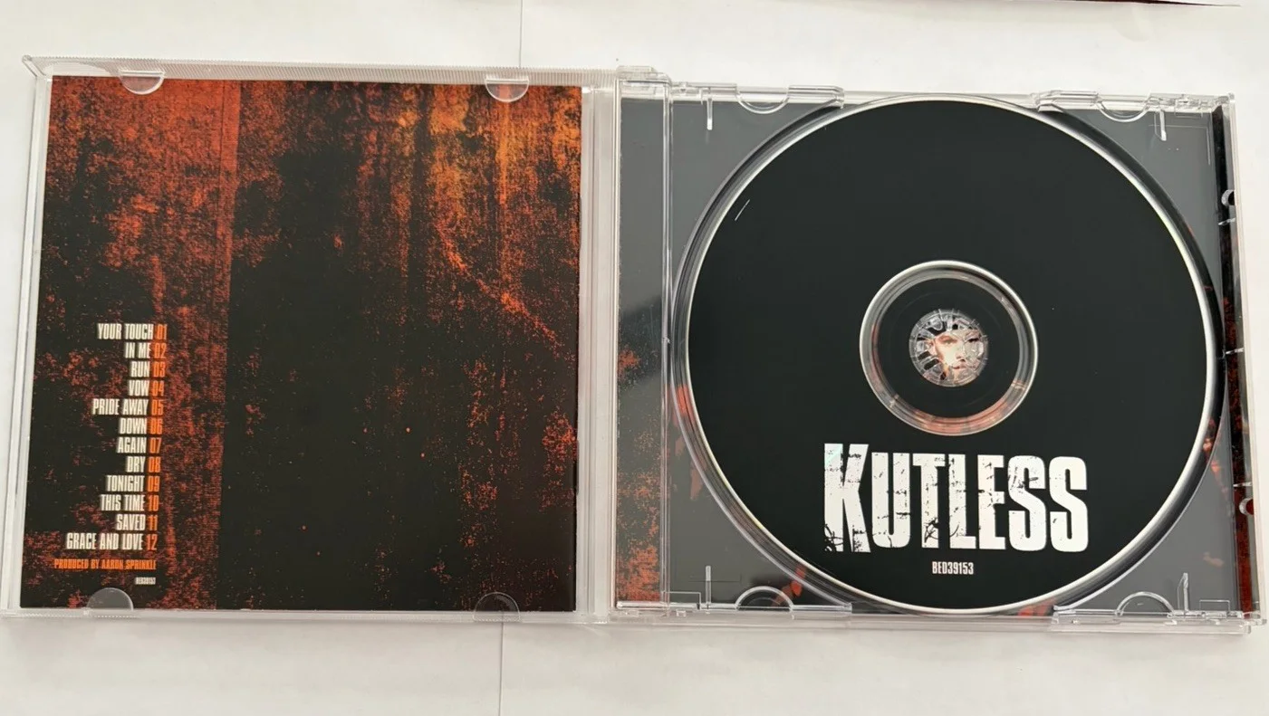 Kutless Self-titled Album 2002 Signed Autographed Tooth & Nail Very Good, image 3