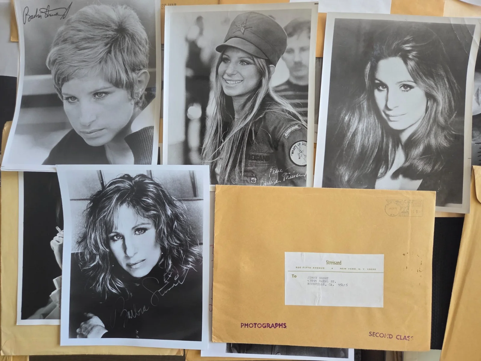Barbra Streisand Package - (4) 8x10 Photos Sent To Fans - Imprinted Signature, изображение 2
