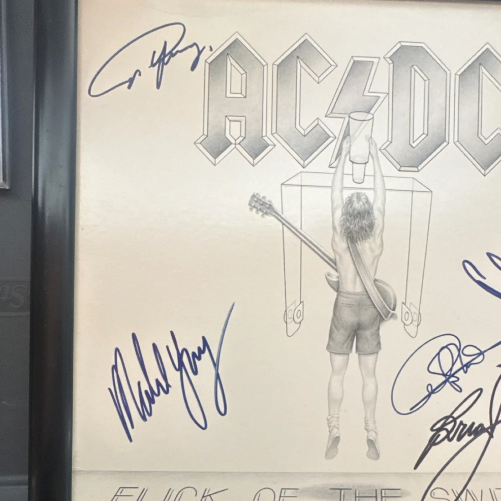 AC/DC Flick of the Switch Signed Record Authenticated by U.S. Trade Discount In…, изображение 2