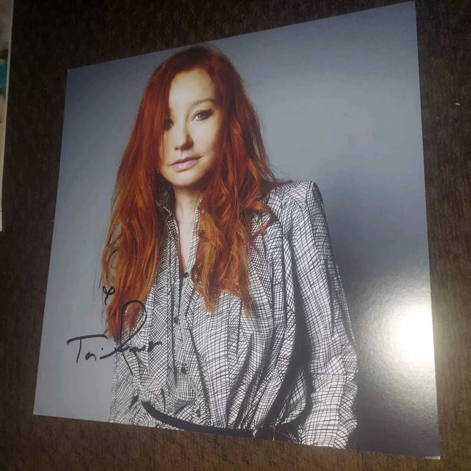 TORI AMOS Autograped Signed LP Vinyl Record L@@K A Lot More Lifetime Collections, изображение 2