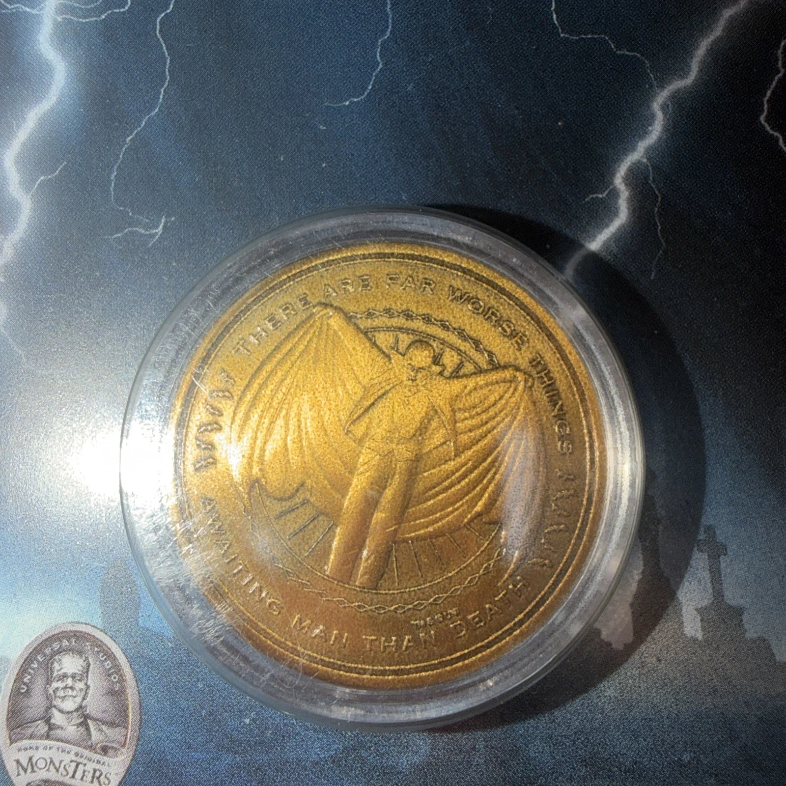 Dracula / Monsters Limited Edition Antique good Coin 2018 ZBox Loot Exclusive, image 4